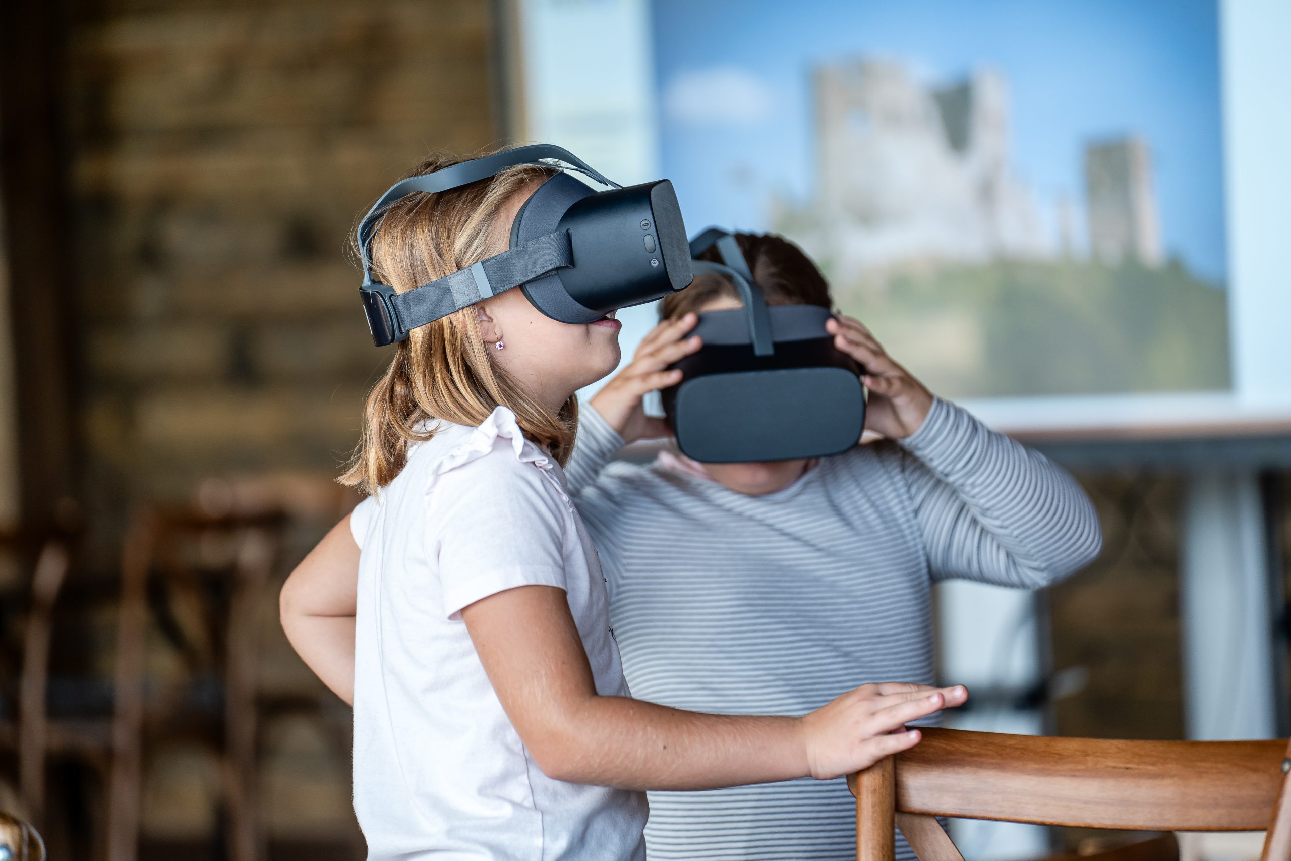 VR